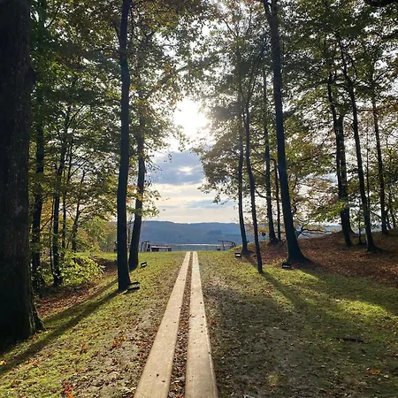 La Mejounete De Lucie 브레스-쉬르-세무아